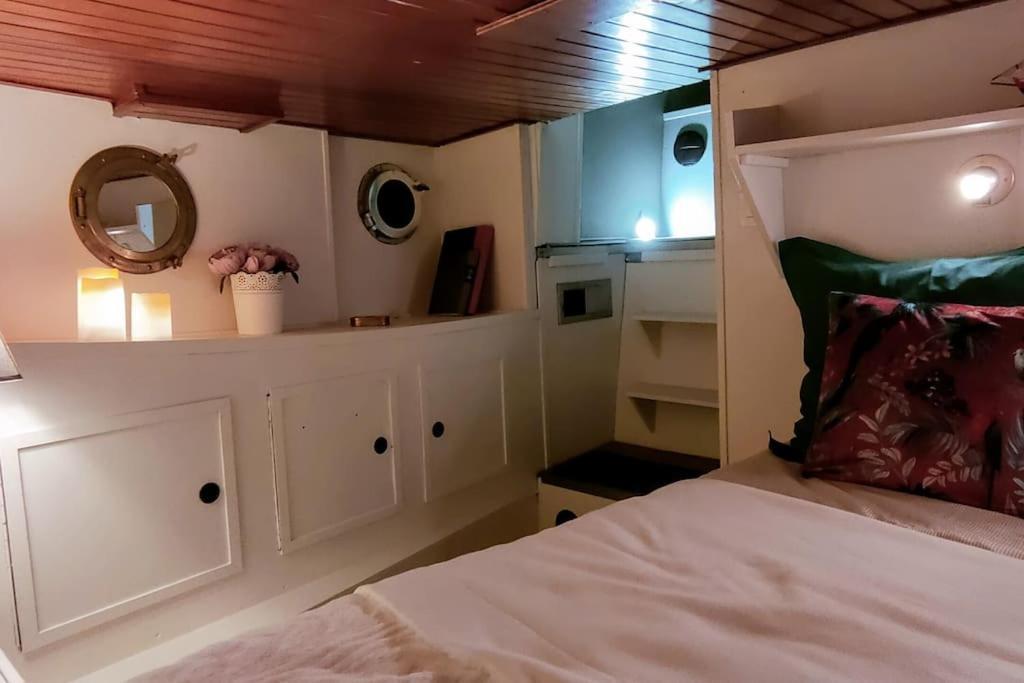 Peniche Cocoun Bateau-hôtel